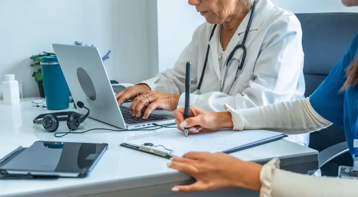 Return on Investment (ROI) of Remote Patient Monitoring (RPM): A Complete Guide for ACOs and Healthcare Organizations